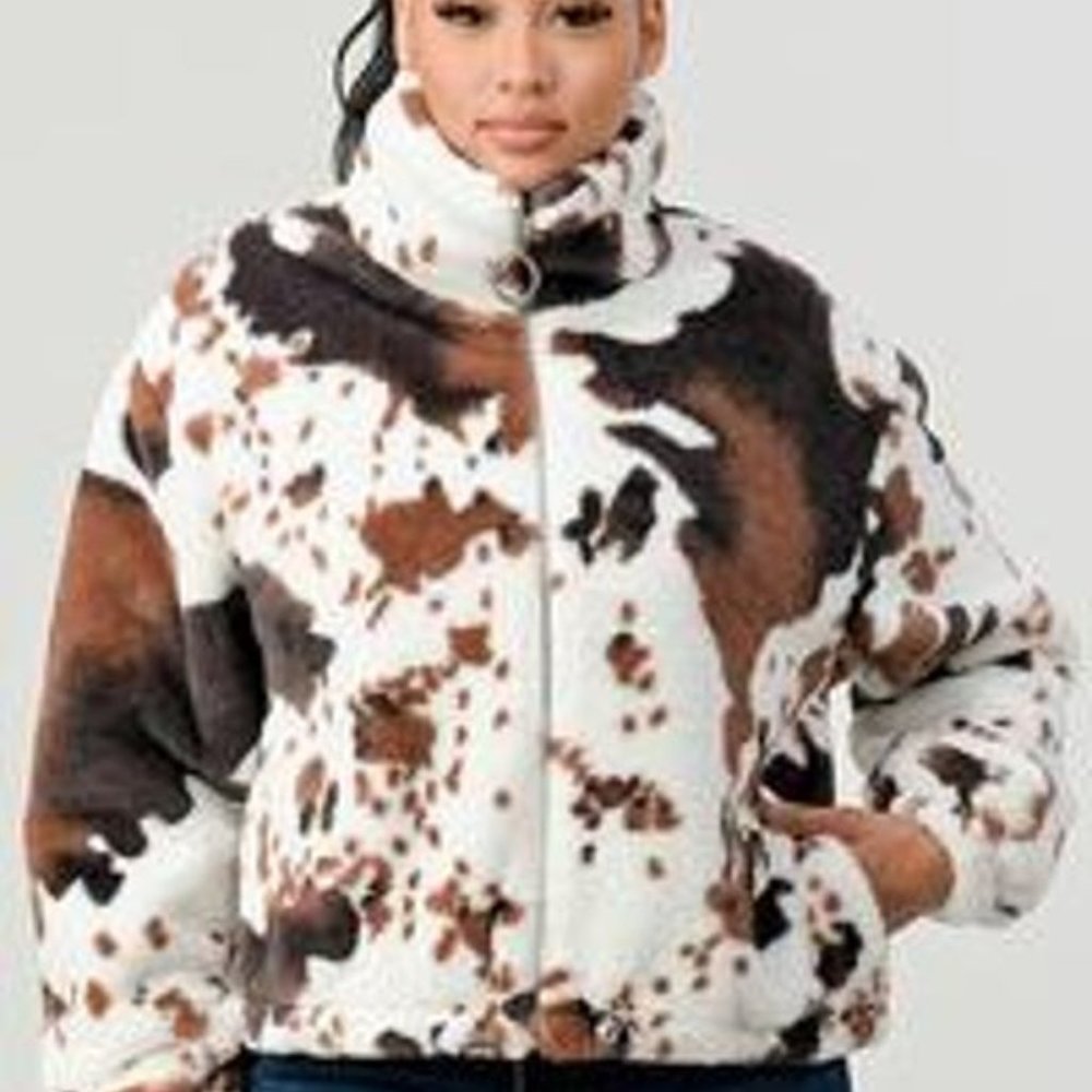 Cow Print- Faux Fur Zip Jacket From 'To Star'NWT - Picture 2 of 6